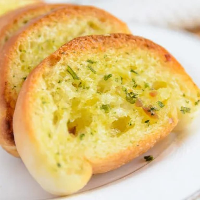 Garlic Bread: A Savory Italian Delight